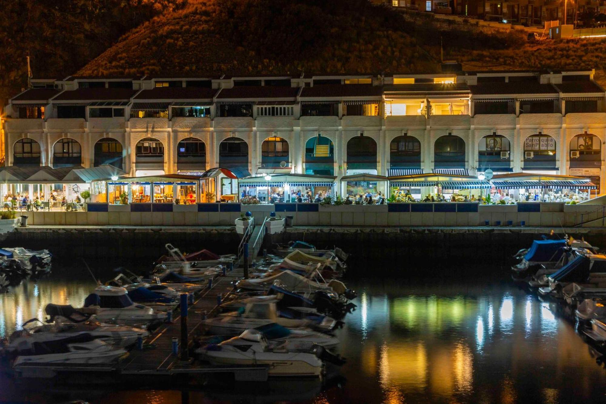Ferienwohnung Radazul Marina Seafront 13 Exterior foto
